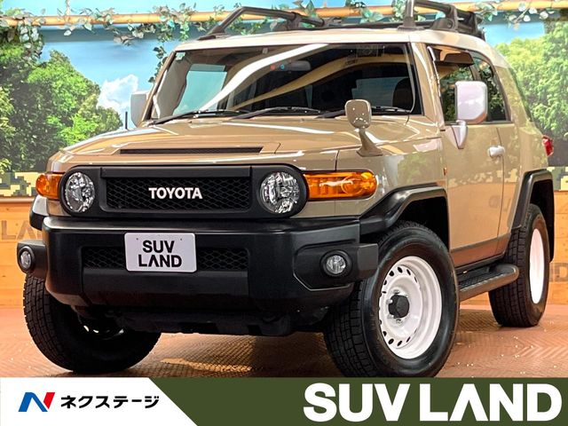 Toyota FJ Cruiser 2