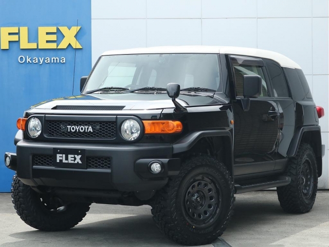 Toyota FJ Cruiser 2