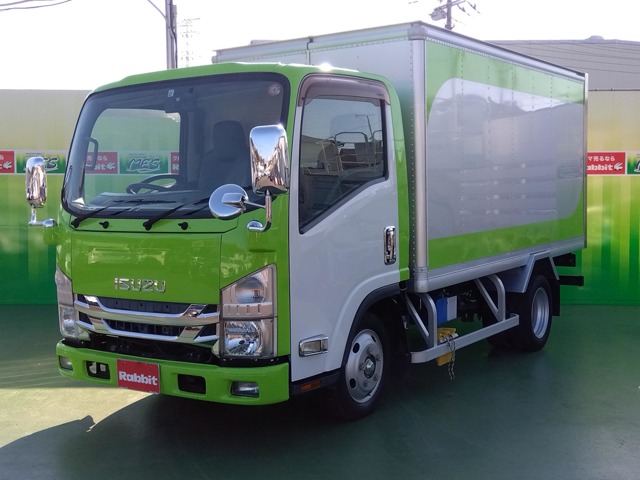 2016 Isuzu Elf