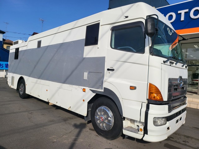 Hino Profia 1