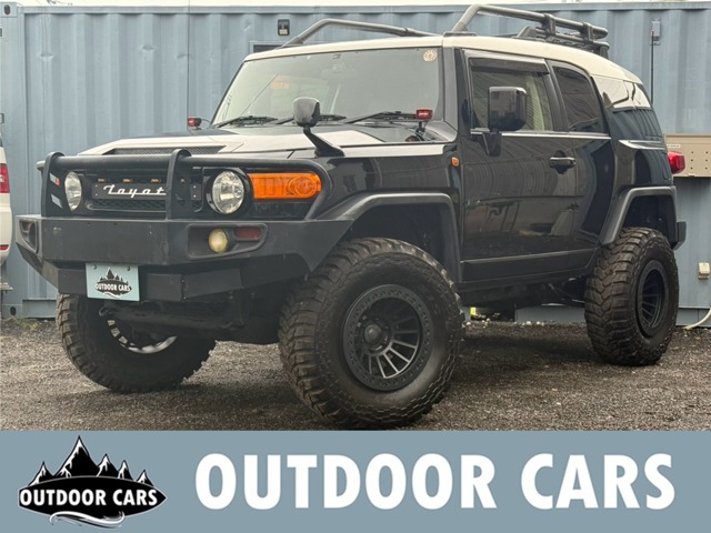 Toyota FJ Cruiser 2