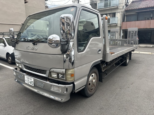 Isuzu Elf 1