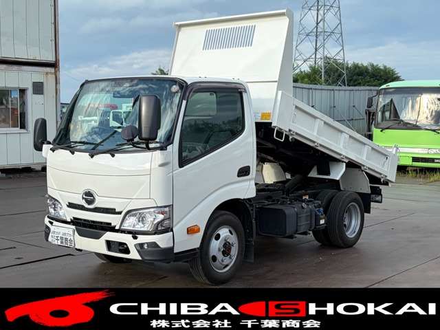 Hino Dutro 1