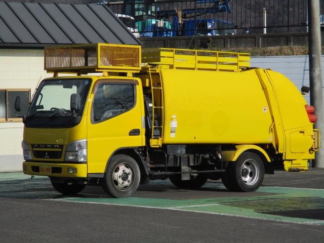 Mitsubishi Fuso Canter 1