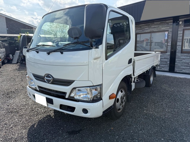 Hino Dutro 1