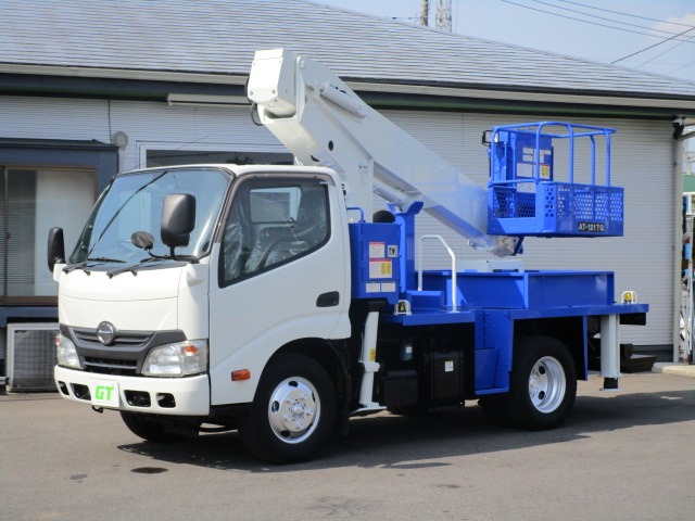 2014 Hino Dutro