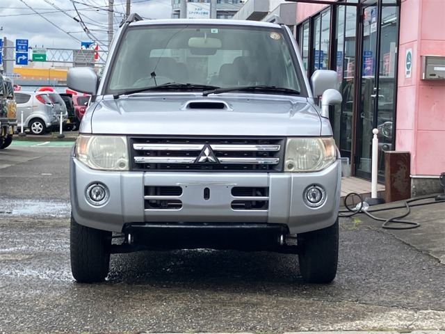 Mitsubishi Pajero Mini 1