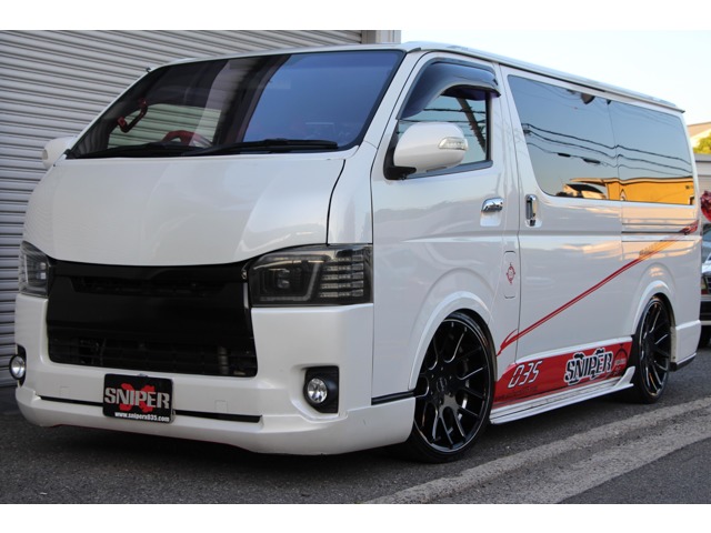 Toyota Hiace Van 1