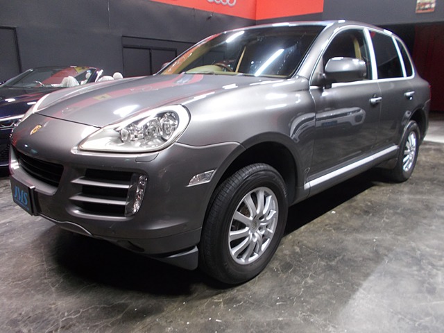 Porsche Cayenne 2