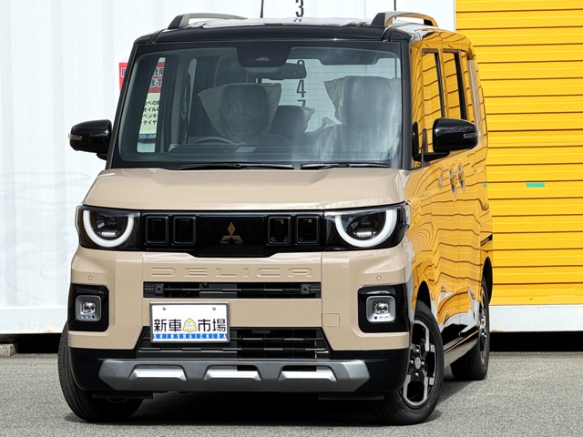 Mitsubishi Delica Mini 1