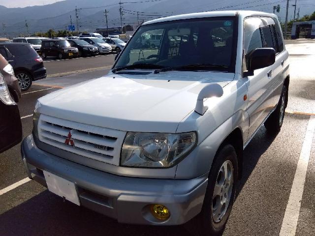 Mitsubishi Pajero iO 1