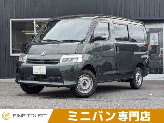 Toyota Town Ace Van 1