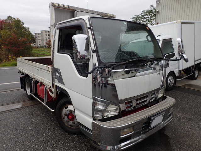 Isuzu Elf 1