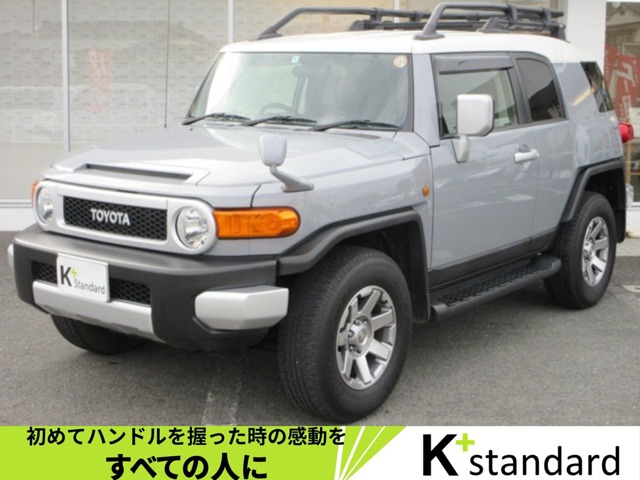 Toyota FJ Cruiser 2