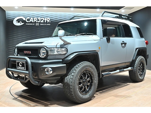 Toyota FJ Cruiser 2