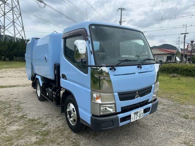 Mitsubishi Fuso Canter 1