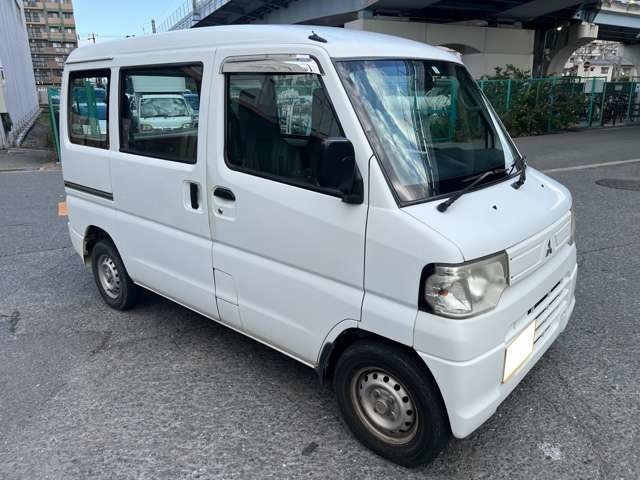 2012 Mitsubishi Minicab Van