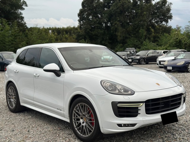 Porsche Cayenne 2