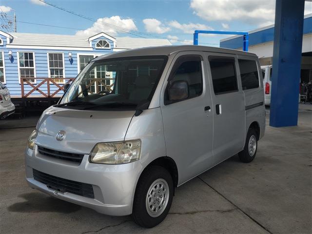 2010 Toyota Town Ace Van