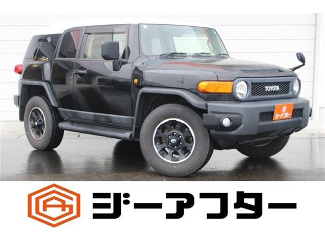 Toyota FJ Cruiser 2