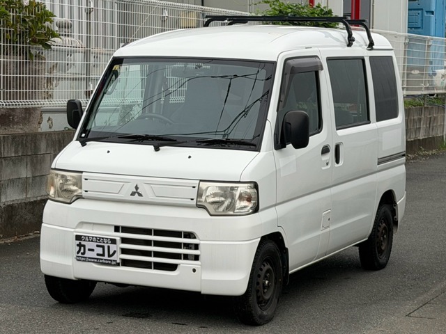 2013 Mitsubishi Minicab Van