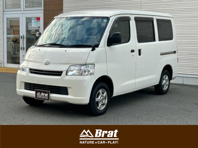 Toyota Light Ace Van 1