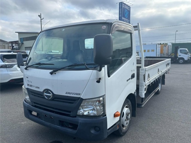 2011 Hino Dutro