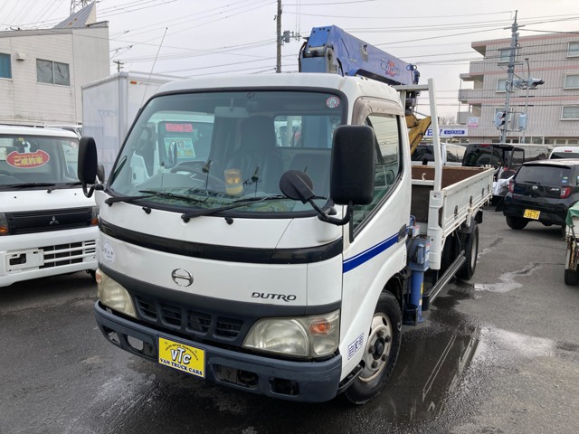 Hino Dutro 1