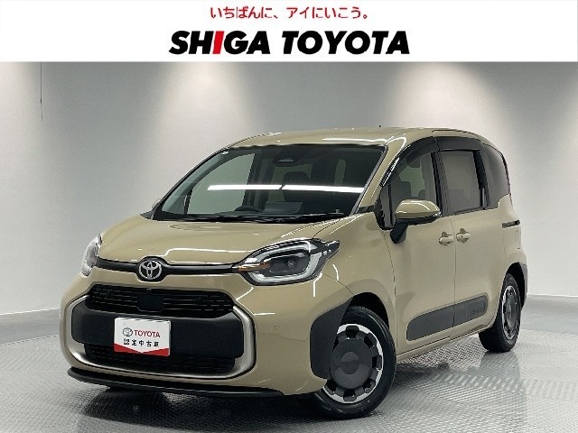Toyota Sienta 1