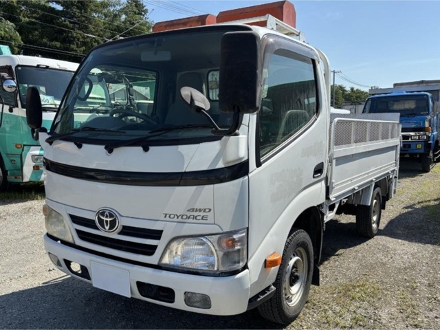 Toyota Toyoace 1