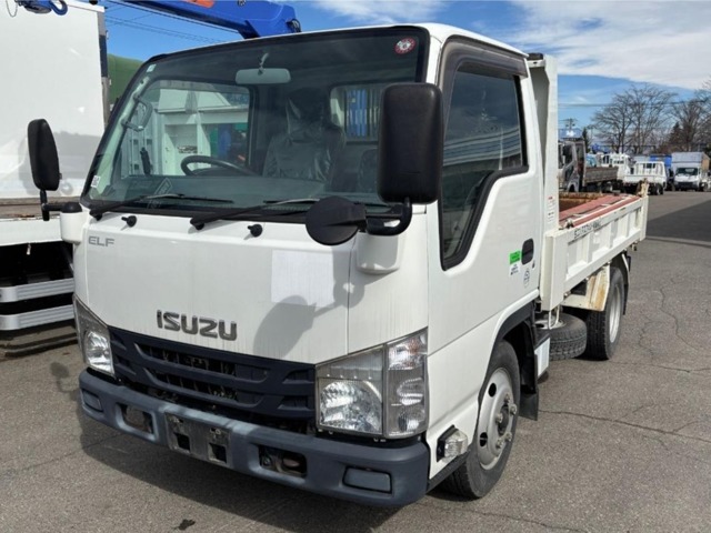 Isuzu Elf 1