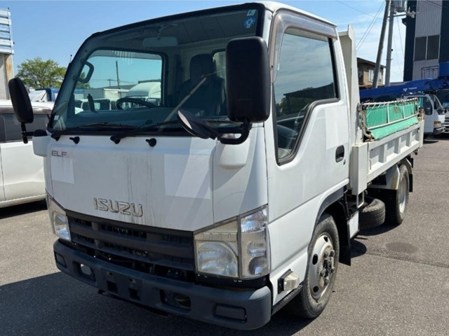 2012 Isuzu Elf