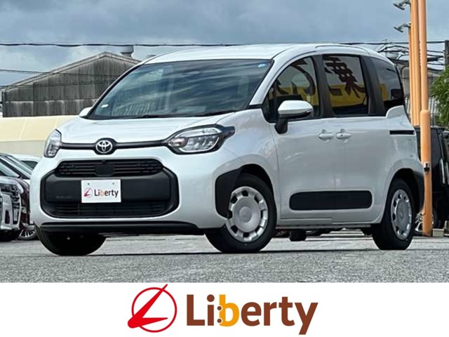 Toyota Sienta 1