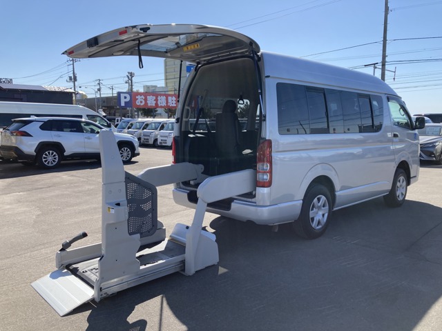 2011 Toyota Hiace Van