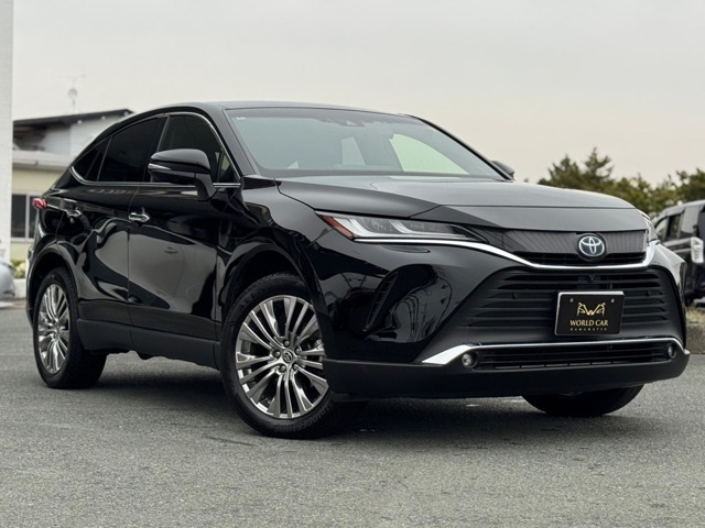 Toyota Harrier 1