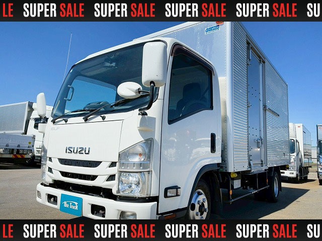 2020 Isuzu Elf