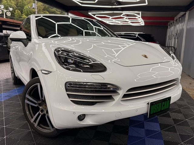 Porsche Cayenne 2