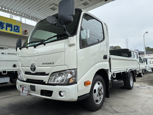 Toyota Toyoace 1