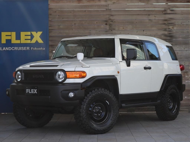 Toyota FJ Cruiser 2