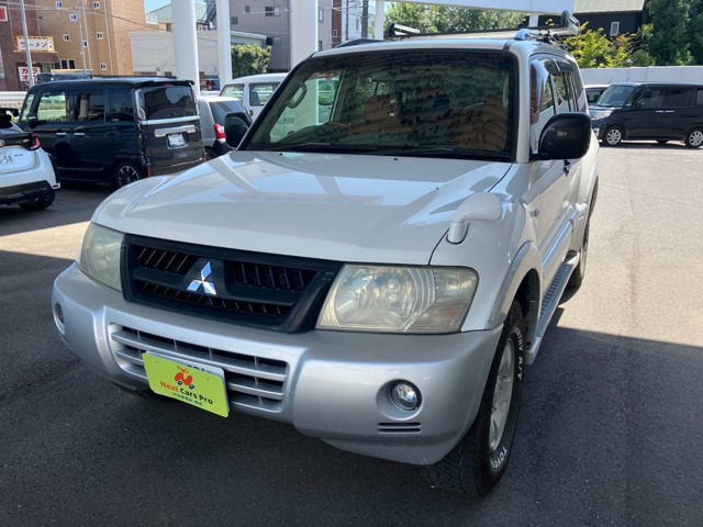 Mitsubishi Pajero 2