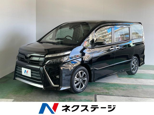 Toyota Voxy 1