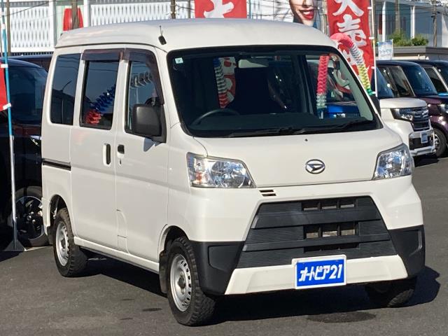 Daihatsu Hijet Cargo 1