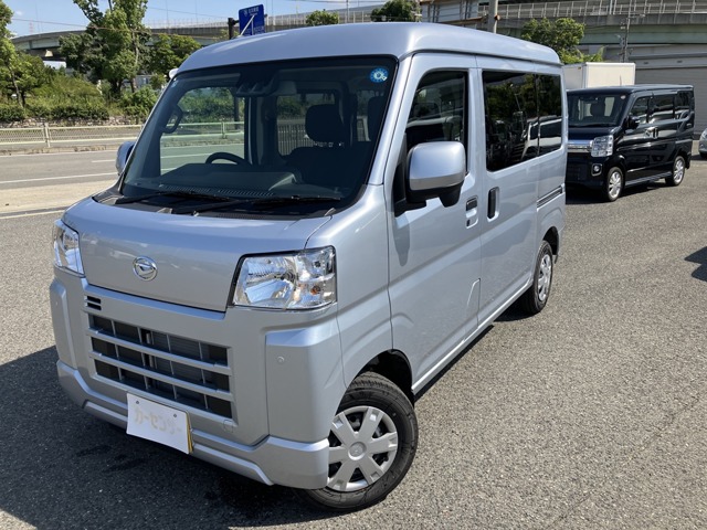 Daihatsu Hijet Cargo 1