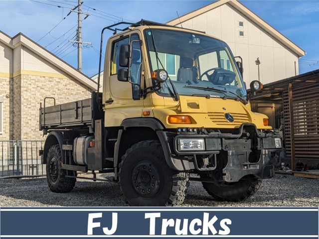 2003 Mercedes-Benz Unimog
