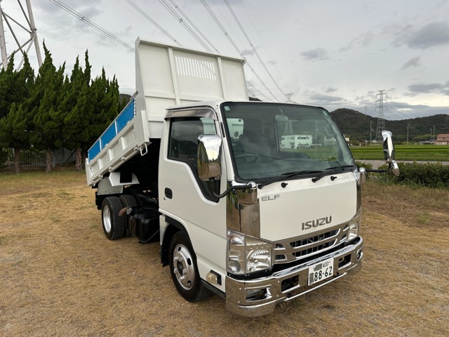 Isuzu Elf 1