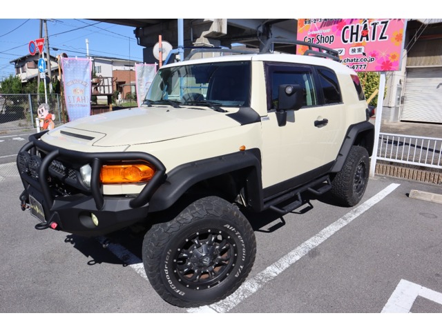 Toyota FJ Cruiser 2