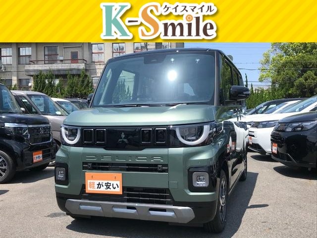 Mitsubishi Delica Mini 1