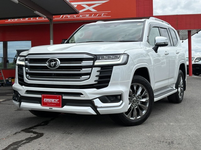 Toyota Land Cruiser 300 2