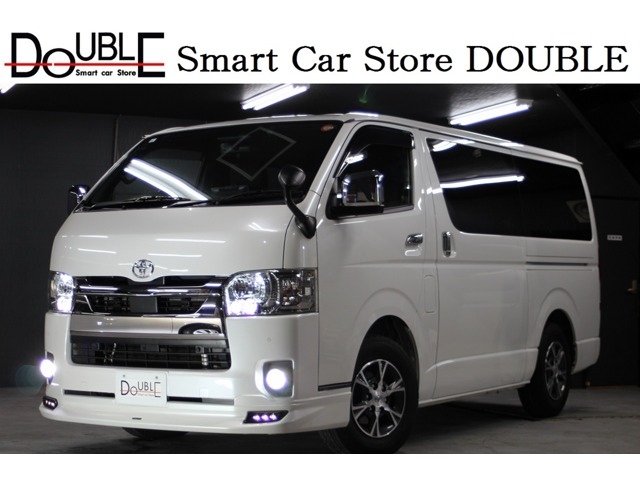 Toyota Hiace Van 1