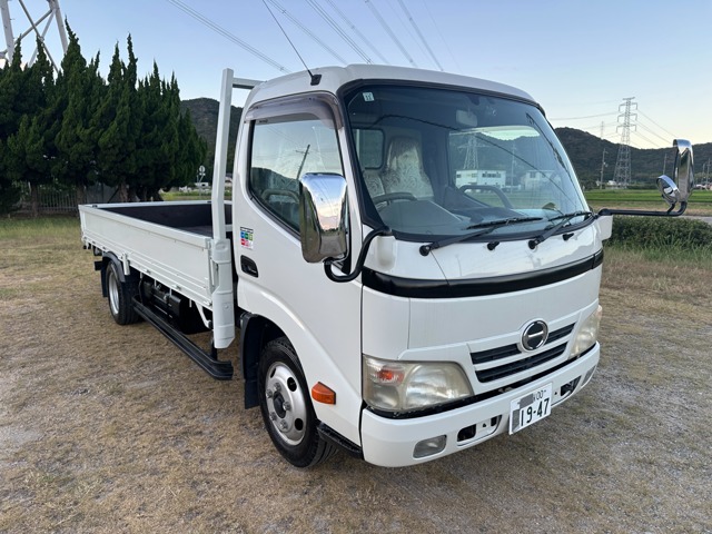 2010 Hino Dutro